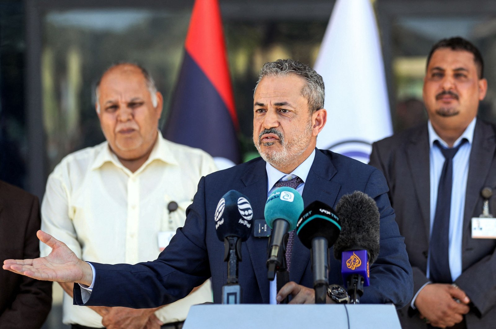 Farhat Bengdara, the new chief of Libya&#039;s National Oil Corporation who was appointed by the Tripoli-based Prime Minister Abdul Hamid Mohammed Dbeibah, gives a press conference outside the corporation&#039;s headquarters in the capital Tripoli, Libya, July 14, 2022. (AFP Photo)