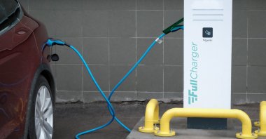 The number of electric vehicle charging units in Turkey is estimated to reach 54,000 in 2023, before folding to 1.1 million by 2030 and 4.8 million by 2040. (Courtesy of Schneider Electric)