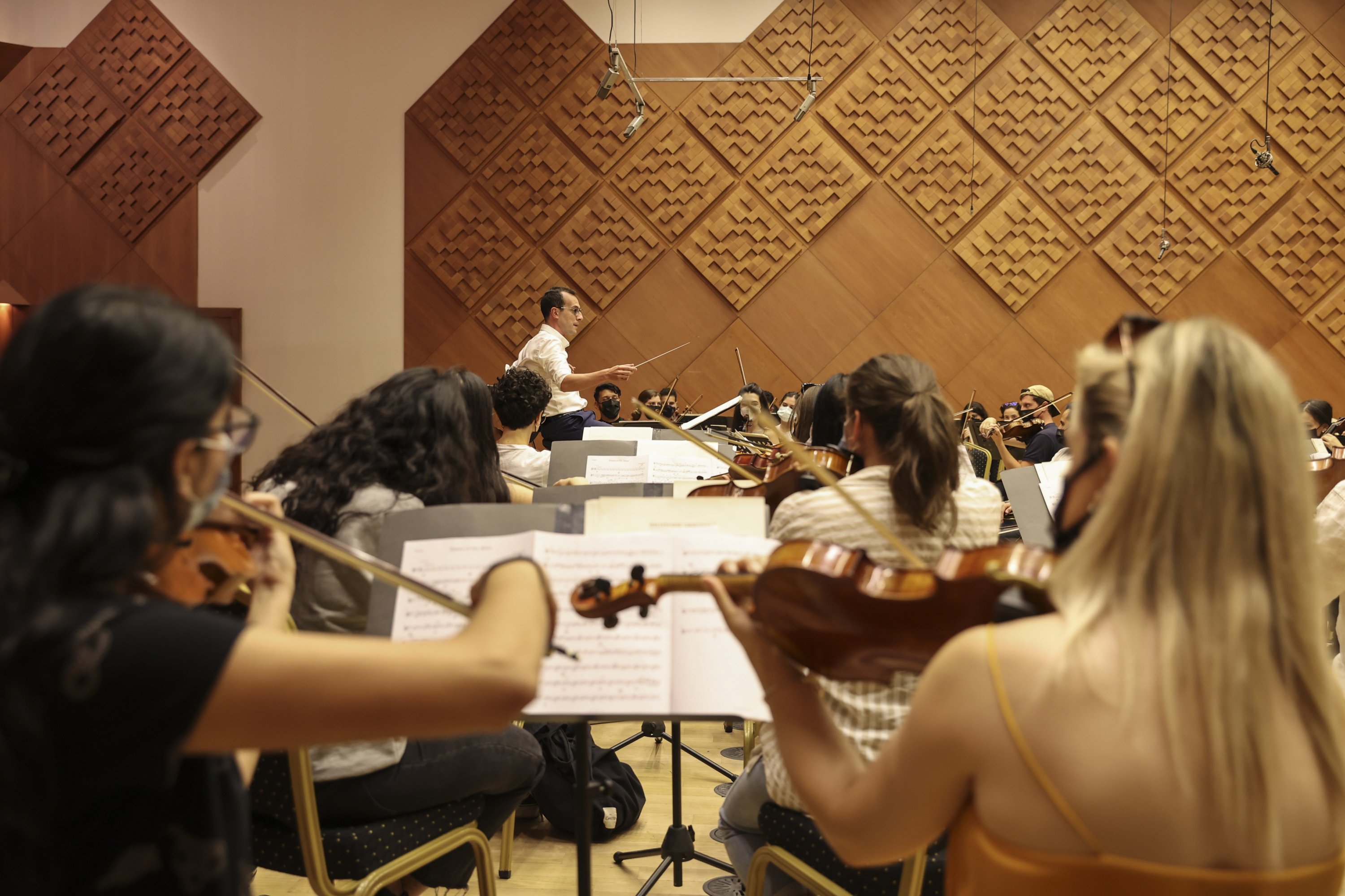 The Palestinian Youth Orchestra, which came to Turkey upon the invitation of first lady Emine Erdoğan has completed its preparations for the "Palestine-Turkey Peace Concert" that will be held at the Presidential Symphony Orchestra (CSO), Ankara, Turkey, July 16, 2022. (AA Photo)