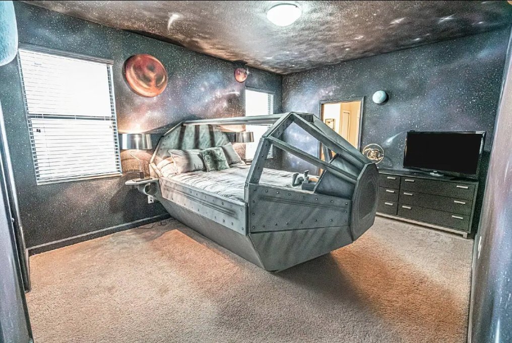 Twelve Parsecs by Loma Homes. (Airbnb Photo)