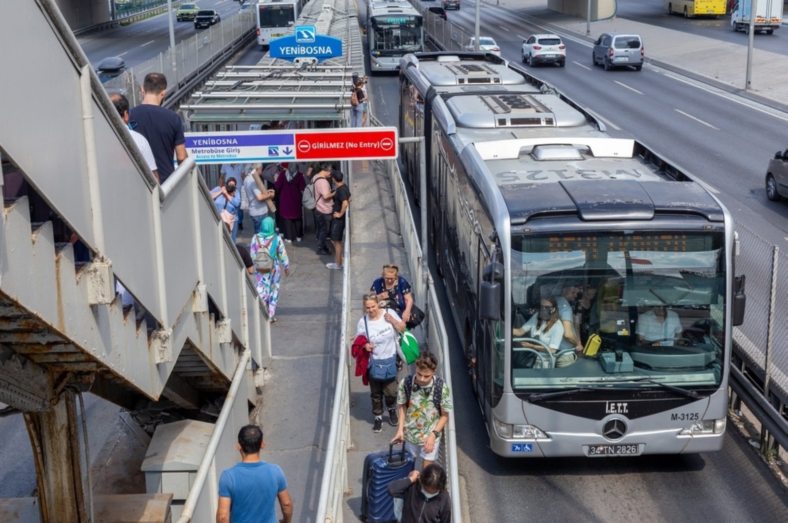 Istanbul menaikkan biaya angkutan massal lagi, sebesar 100%
