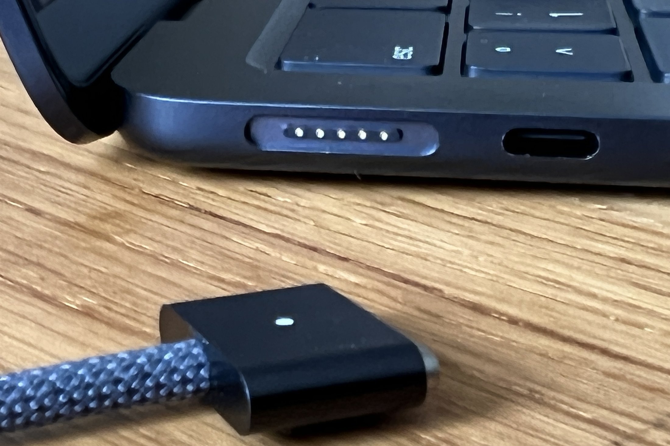 The practical, magnetic Magsafe charging connector releases quickly if you accidentally trip over the charging cable. (dpa Photo)