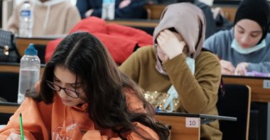 Students prepare for the university entrance exam, in Bursa, northwestern Turkey, July 6, 2022. (İHA PHOTO)