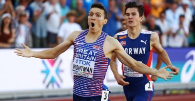 Britain&#039;s Jake Wightman (L) wins the men&#039;s 1500-meter final at the World Athletics Championships, Eugene, Oregon, U.S., July 19, 2022. (Reuters Photo)