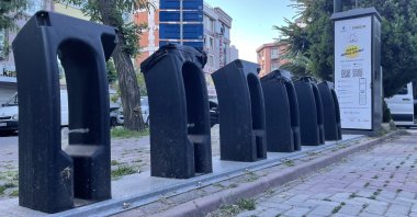 Cyclists cannot find bicycles at ISBIKE stations, Istanbul, Turkey, July 19, 2022. (AA Photo)