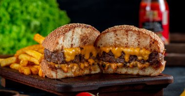 The most popular fast food in Turkey turns out to be hamburgers. (Shutterstock Photo)