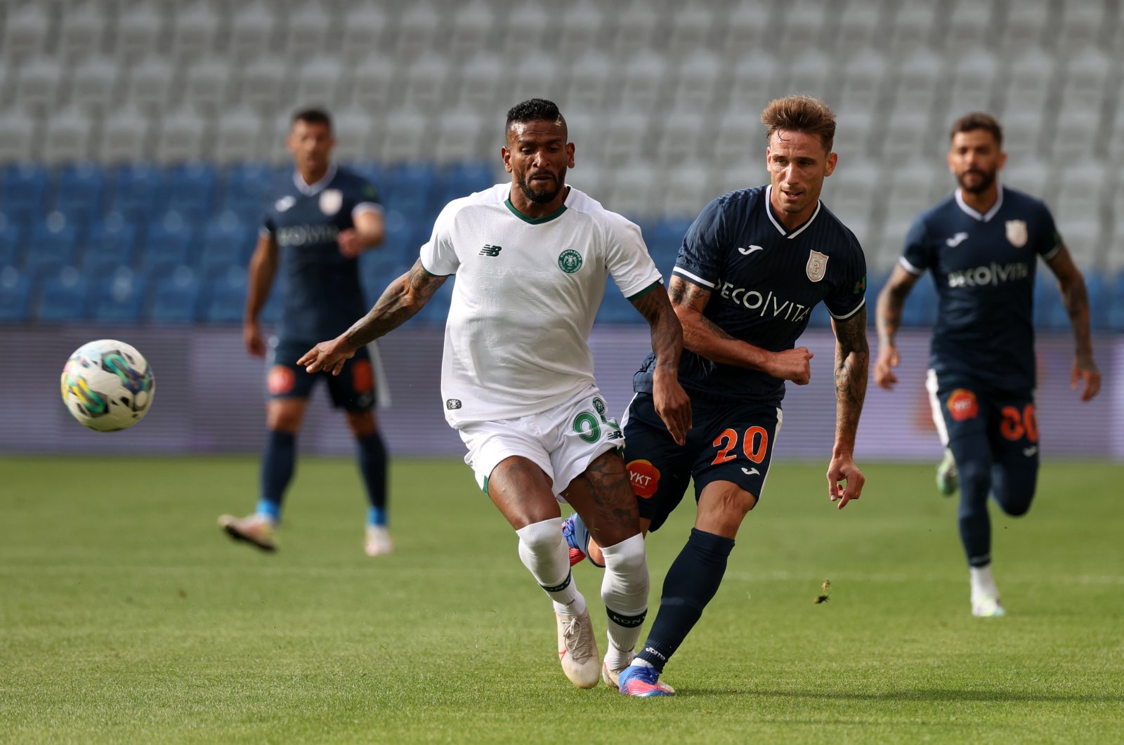 Başakşehir&#039;s Lucas Biglia (R) vies with Konyaspor&#039;s Amilton in a friendly match, Istanbul, Turkey, July 15, 2022. (AA Photo)