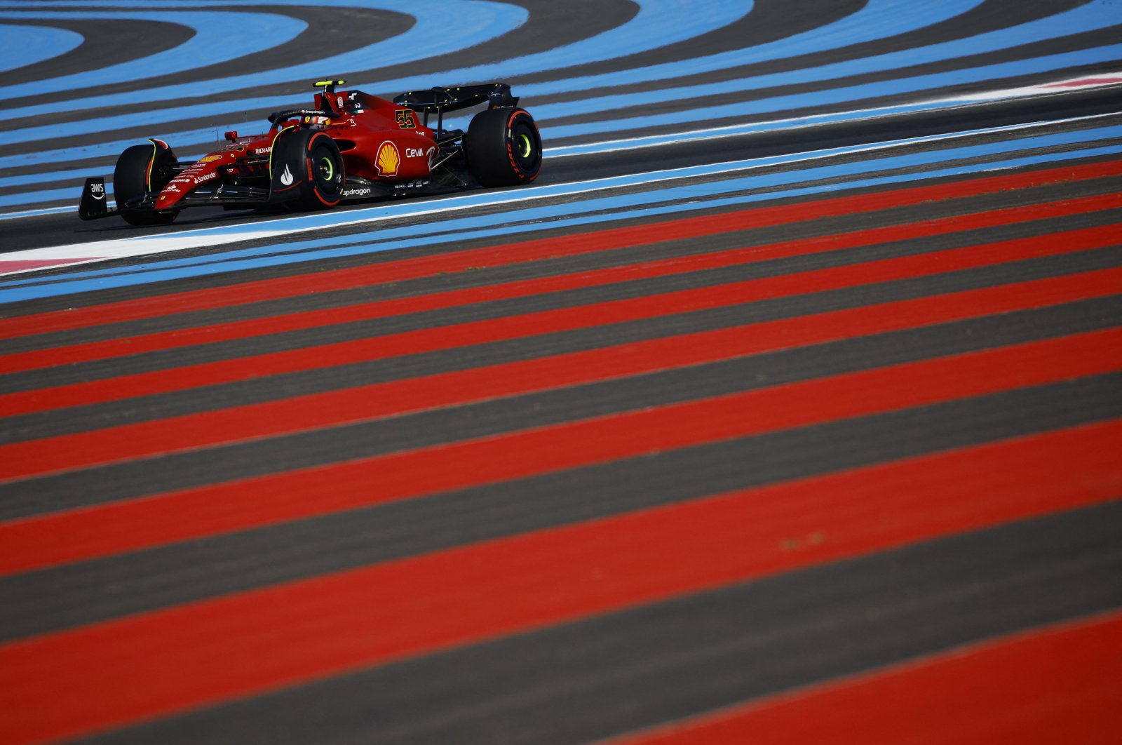 Ferrari&#039;s Carlos Sainz Jr. during practice at F1 French GP, Le Castellet, France, July 22, 2022. (Reuters Photo)
