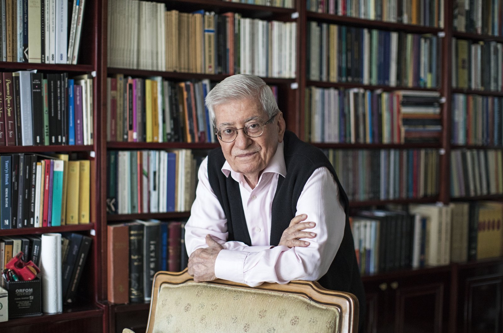 Famous man of letters Rasim Özdenören, who was being treated in Turkey&#039;s capital Ankara for health problems, passed away at the age of 82. (AA Photo)