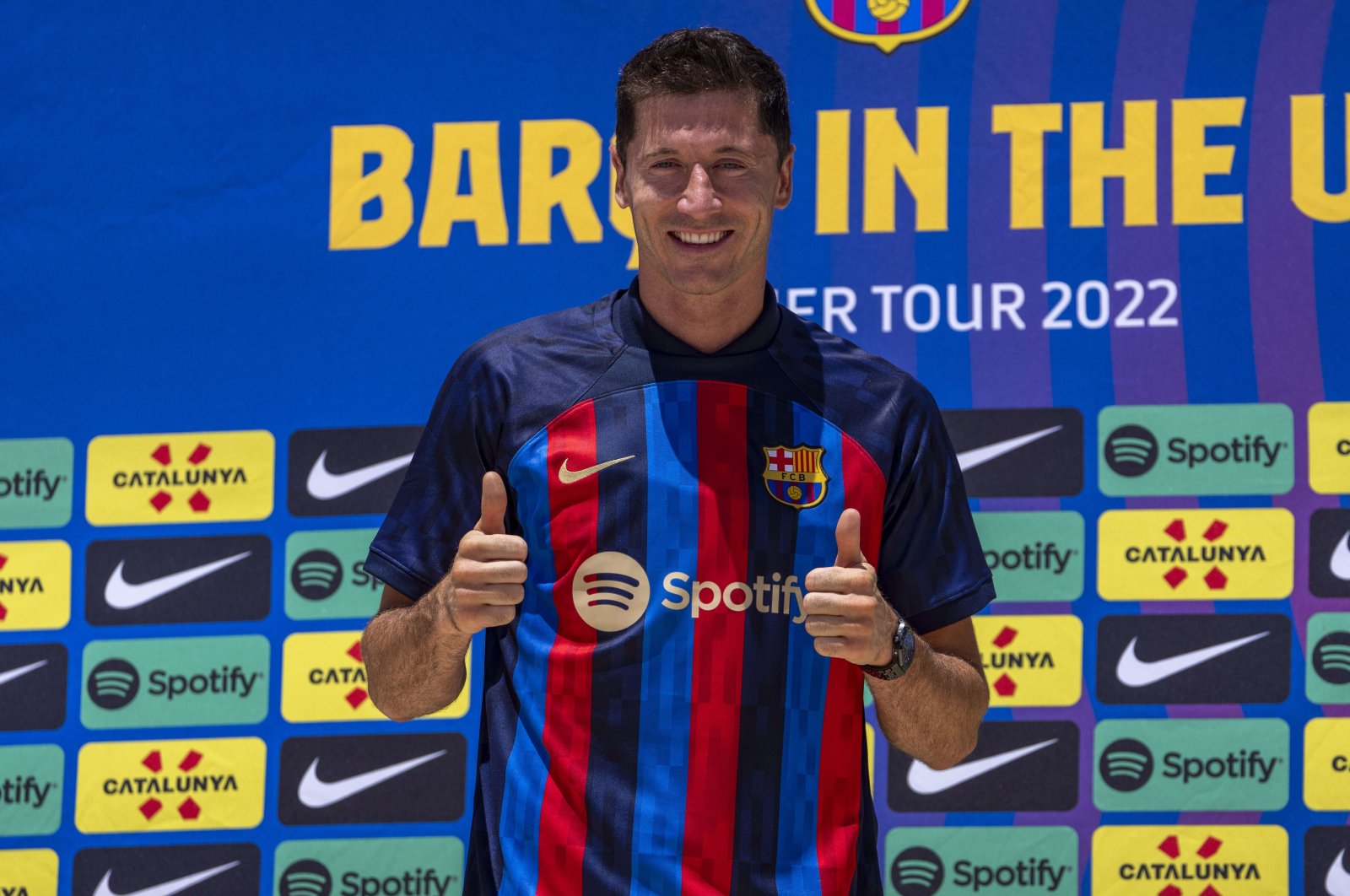 Robert Lewandowski poses during the press conference introducing him to FC Barcelona at Conrad Fort Lauderdale Beach in Fort Lauderdale, Florida, U.S., July 20, 2022. (AFP Photo)