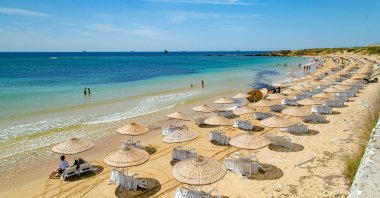 Ayazma Beach is a sandy beach as long as the eye can see in Çanakkale's Bozcaada, Turkey. (Shutterstock Photo)