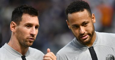 PSG Lionel Messi (L) and Neymar chat before a friendly against Gamba Osaka, Osaka, Japan, July 25, 2022. (AFP Photo)