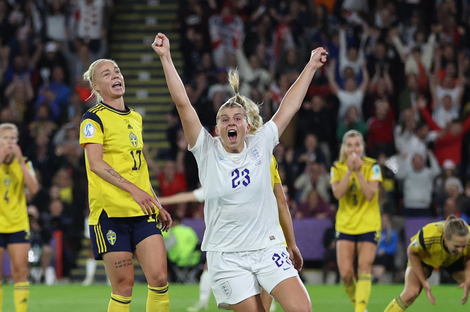 England&#039;s Alessia Russo celebrates scoring against Sweden in the Women&#039;s Euro 2022 semifinal, Sheffield, England, July 26, 2022. (Reuters Photo)