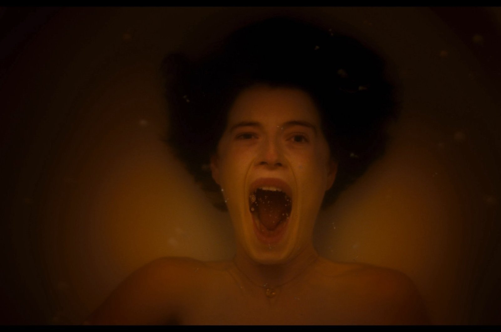 Ulasan: Film horor artistik ‘Pria’ menangani ‘wanita’ yang dimanipulasi pria