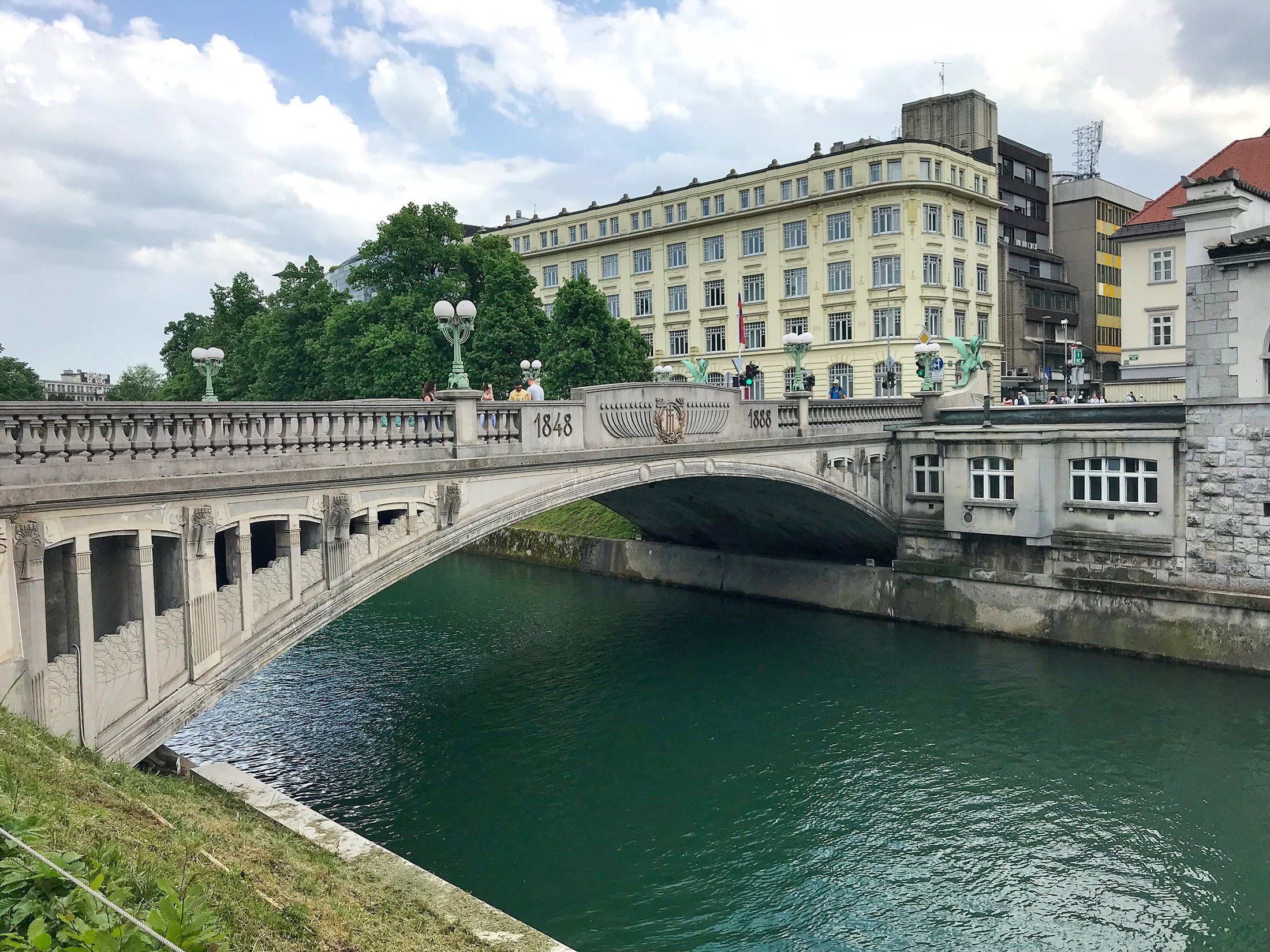 The Dragon Bridge connects the old and the new town of Ljubljana, Slovenia. (Photo by Özge Şengelen)