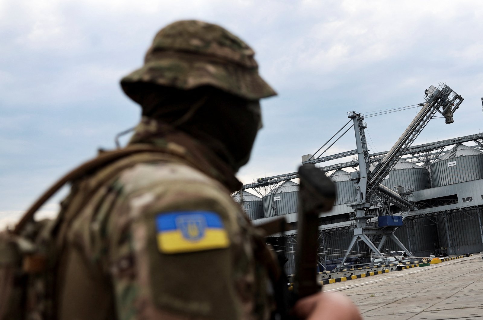 Akar, menteri infrastruktur Ukraina membahas pengiriman biji-bijian