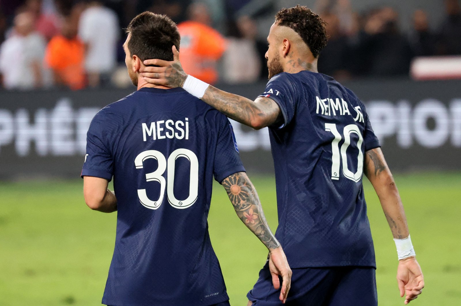 PSG&#039;s Lionel Messi (L) and Neymar celebrates winning the French Champions&#039; Trophy, Tel Aviv, Israel, July 31, 2022. (AFP Photo)