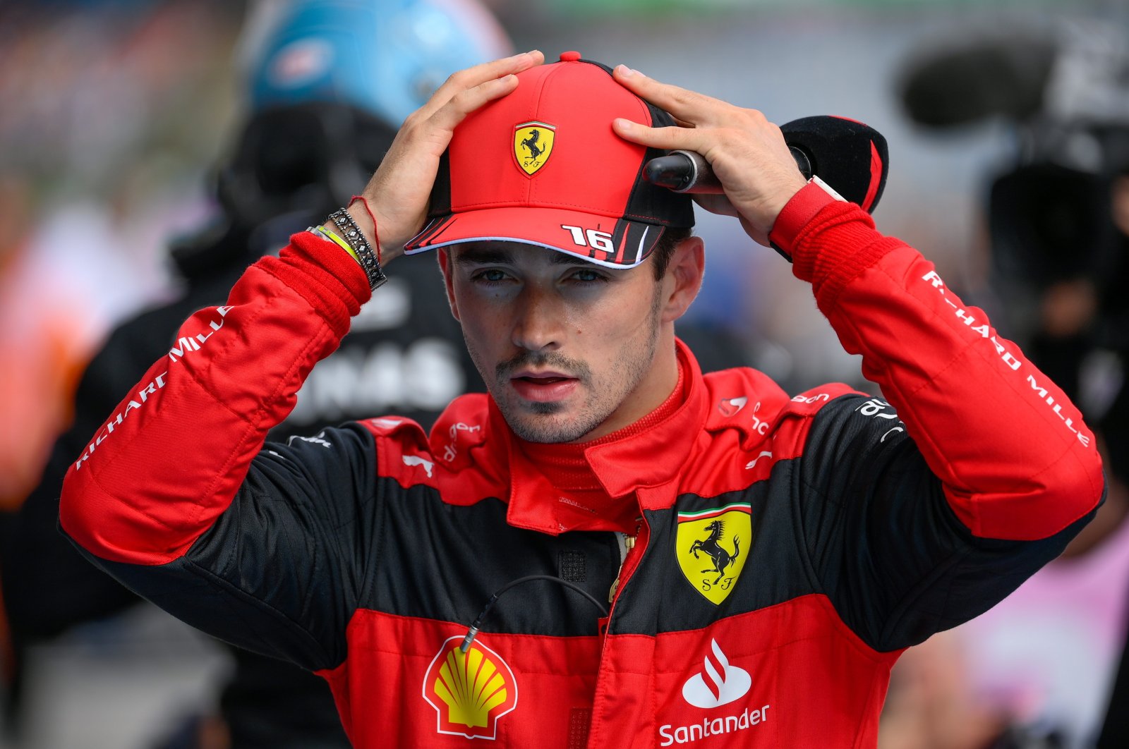 Leclerc menuntut jawaban Ferrari setelah strategi merugikan GP Hungaria