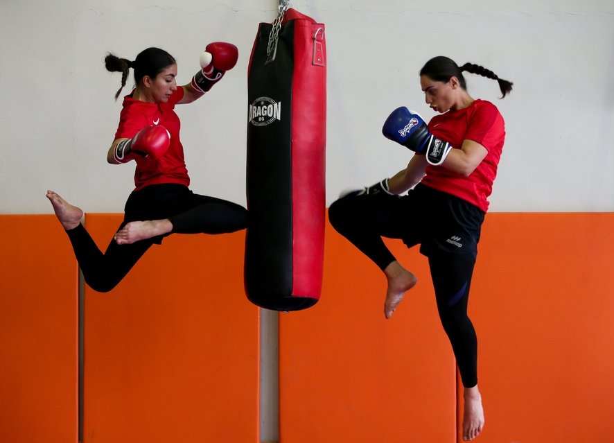 Champion female Turkish athletes learn to become officer | Daily