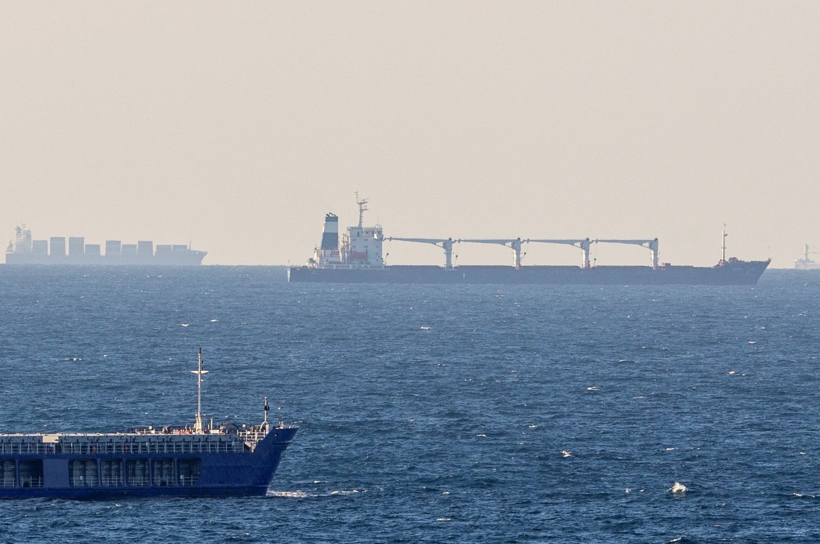 The Sierra Leone-flagged cargo ship Razoni, carrying Ukrainian grain, is seen in the Black Sea off Kilyos, near Istanbul, Turkey Aug. 2, 2022. (Reuters Photo)