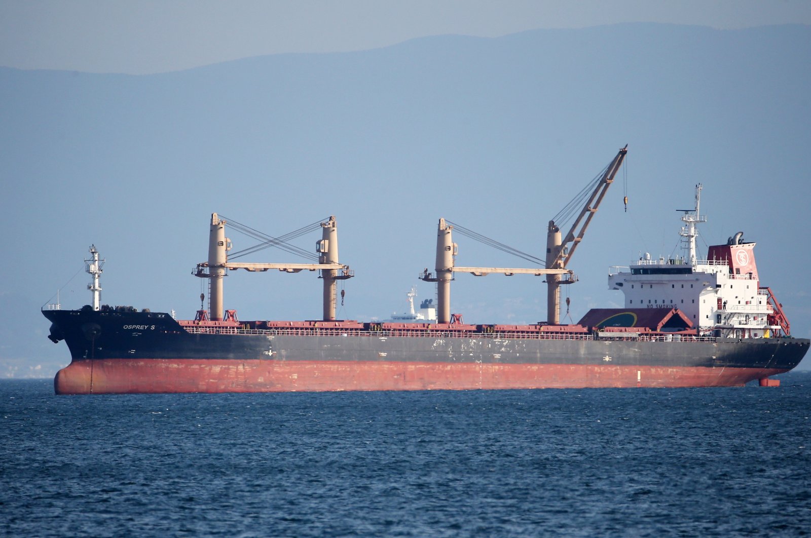 3 pengiriman biji-bijian lagi meninggalkan pelabuhan Ukraina Jumat: Akar