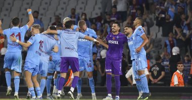 Trabzonspor players celebrate after winning the opening match in the Spor Toto Süper Lig 2022-2023 season, Atatürk Olympic Stadium, Istanbul, Turkey, Aug. 5, 2022. (AA Photo)