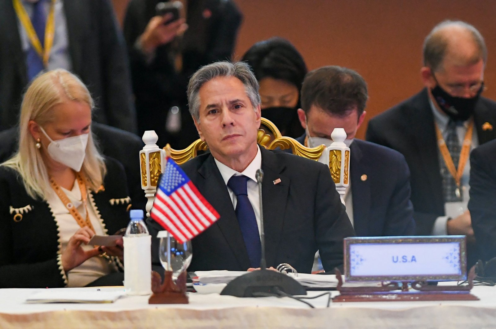 U.S. Secretary of State Anthony Blinken (C) looks on at the East Asia Summit Foreign Ministers meeting during the 55th ASEAN Foreign Ministers&#039; Meeting in Phnom Penh, Cambodia, Aug. 5, 2022. (AFP Photo)