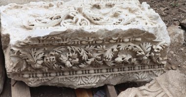 A marble block found in the ancient city of Prusias ad Hypium, Düzce, northwestern Turkey, Aug. 5, 2022. (AA) 