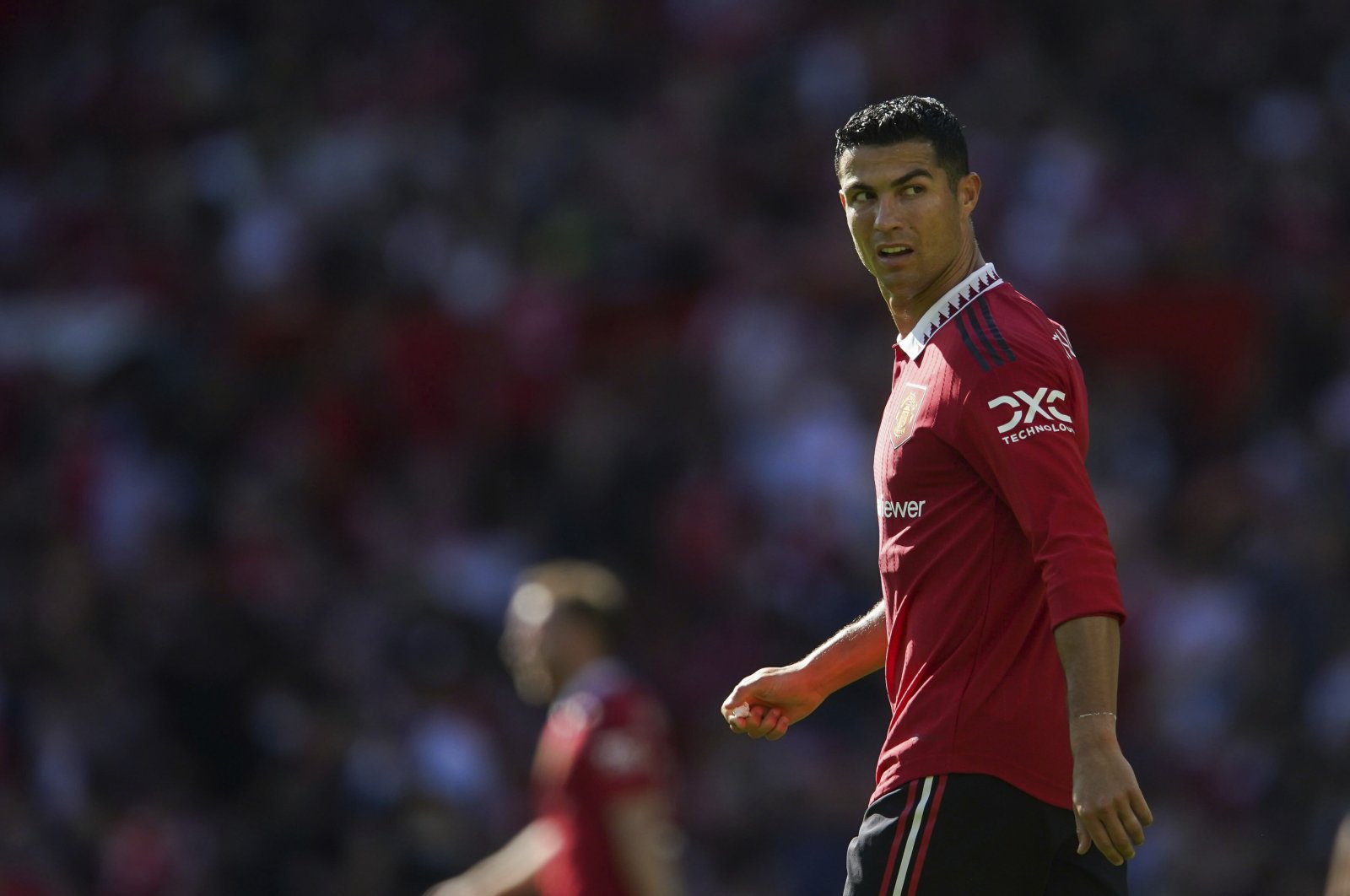 Mantan rekan setim Ronaldo, Rooney, mengatakan Man Utd harus membiarkan bintangnya pergi