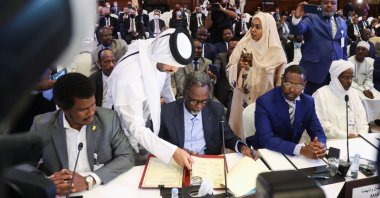 Chad's transitional military authorities and rebels attend a signing agreement for a national dialogue at Sheraton Hotel in Doha, Qatar, Aug. 8, 2022. (Reuters Photo)