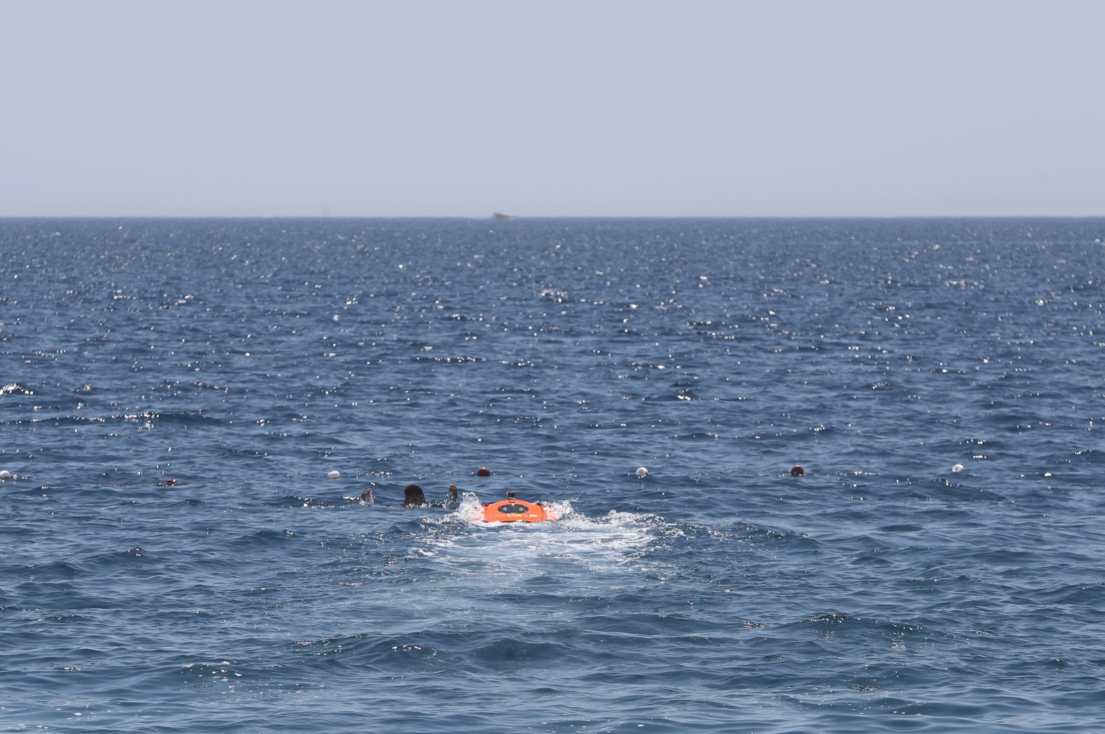 Robot penjaga pantai Turki kendali jarak jauh menyelamatkan orang dari tenggelam