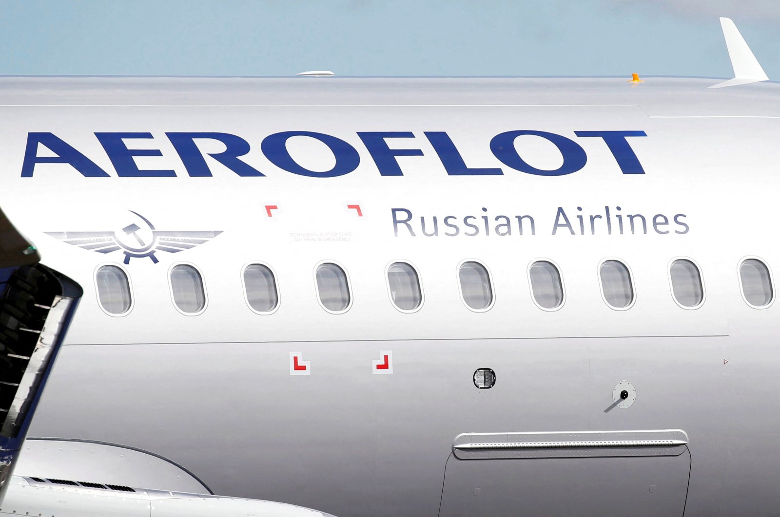 The logo of Russia&#039;s flagship airline Aeroflot is seen on an Airbus A320 near Toulouse, France, Sept. 26, 2017. (Reuters Photo)