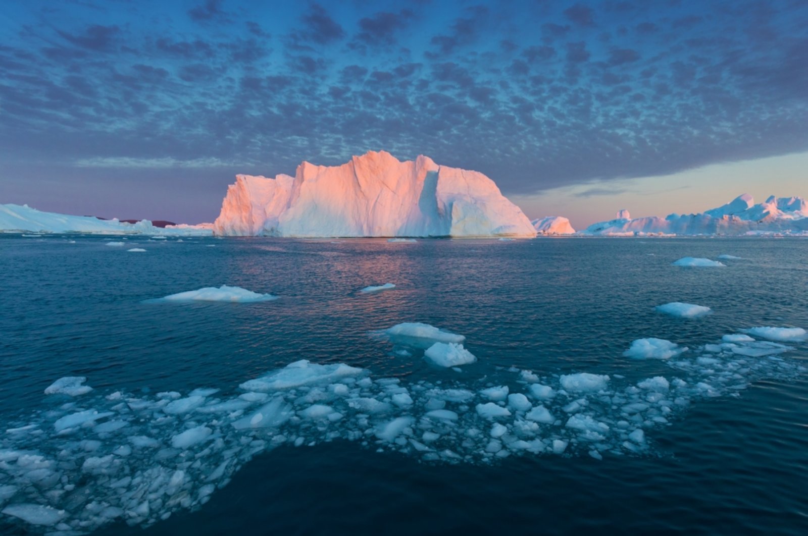 Perburuan harta karun di Greenland: Miliarder berinvestasi dalam pencairan gletser