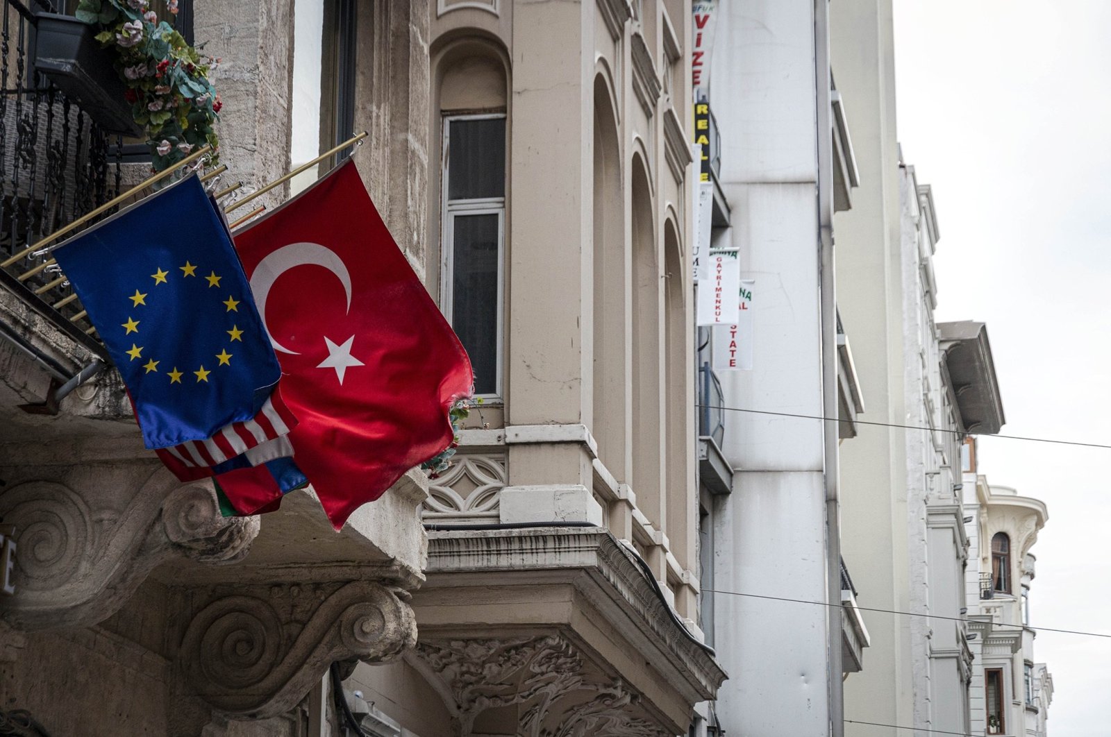 The European Union and Turkish flags fly side by side on the İstiklal Avenue, in Istanbul, Türkiye, Sept. 5, 2020. (Getty Images)
