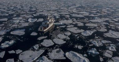 The vessel carrying the Turkish team sails through the Arctic Ocean in this undated photo. (AA PHOTO)