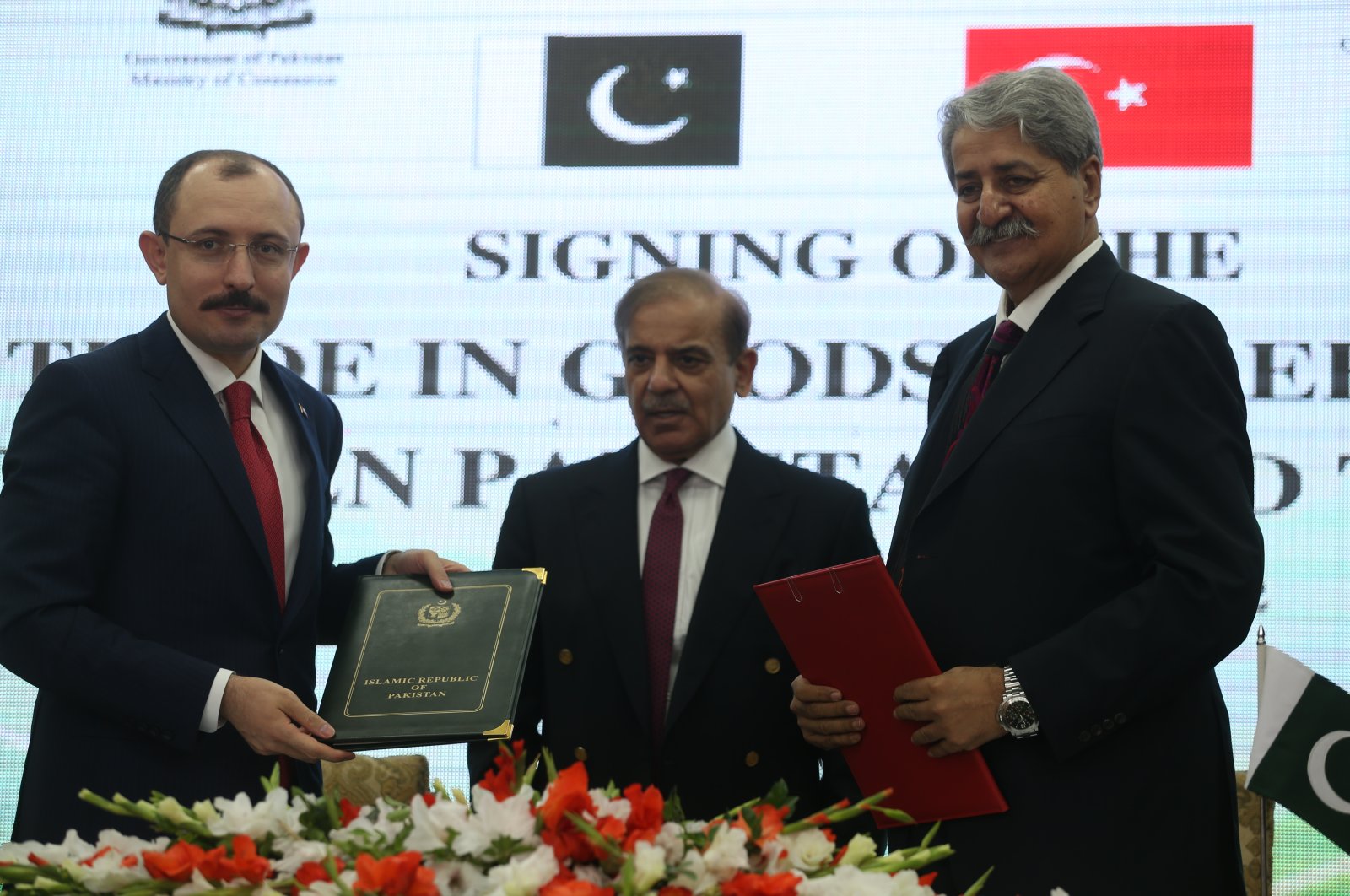 Türkiye, Pakistan ink deal to push bilateral trade up to $5B