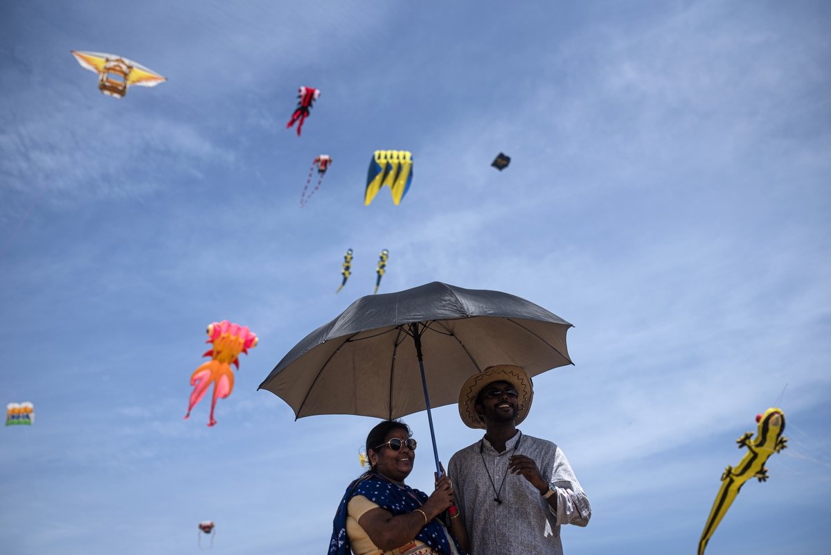 India's colorful Tamil Nadu International Kite Festival kicks off