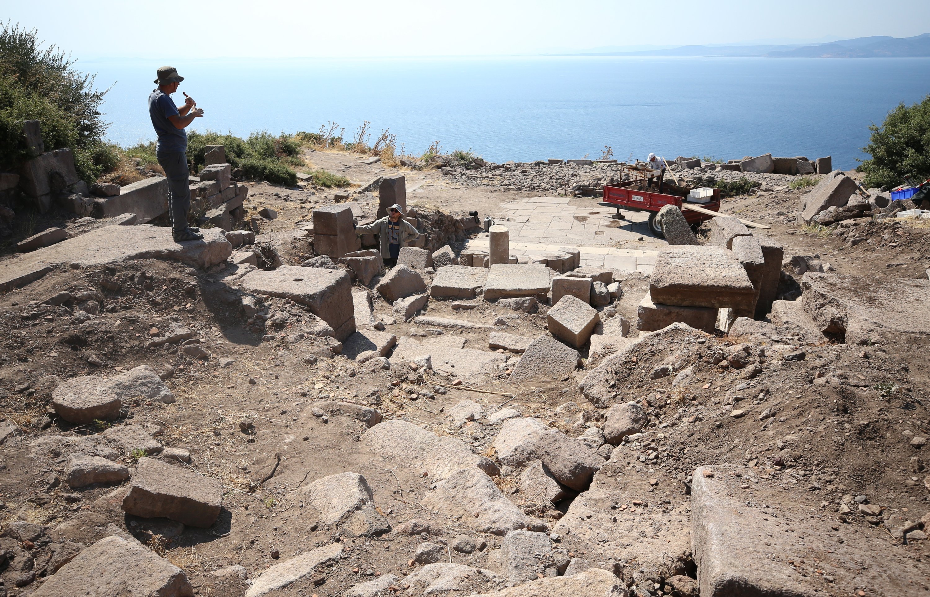 Archaeologists have found the remains of a 2,200-year-old Roman fountain in Assos, northwestern Türkiye, Aug. 15, 2022. (AA)