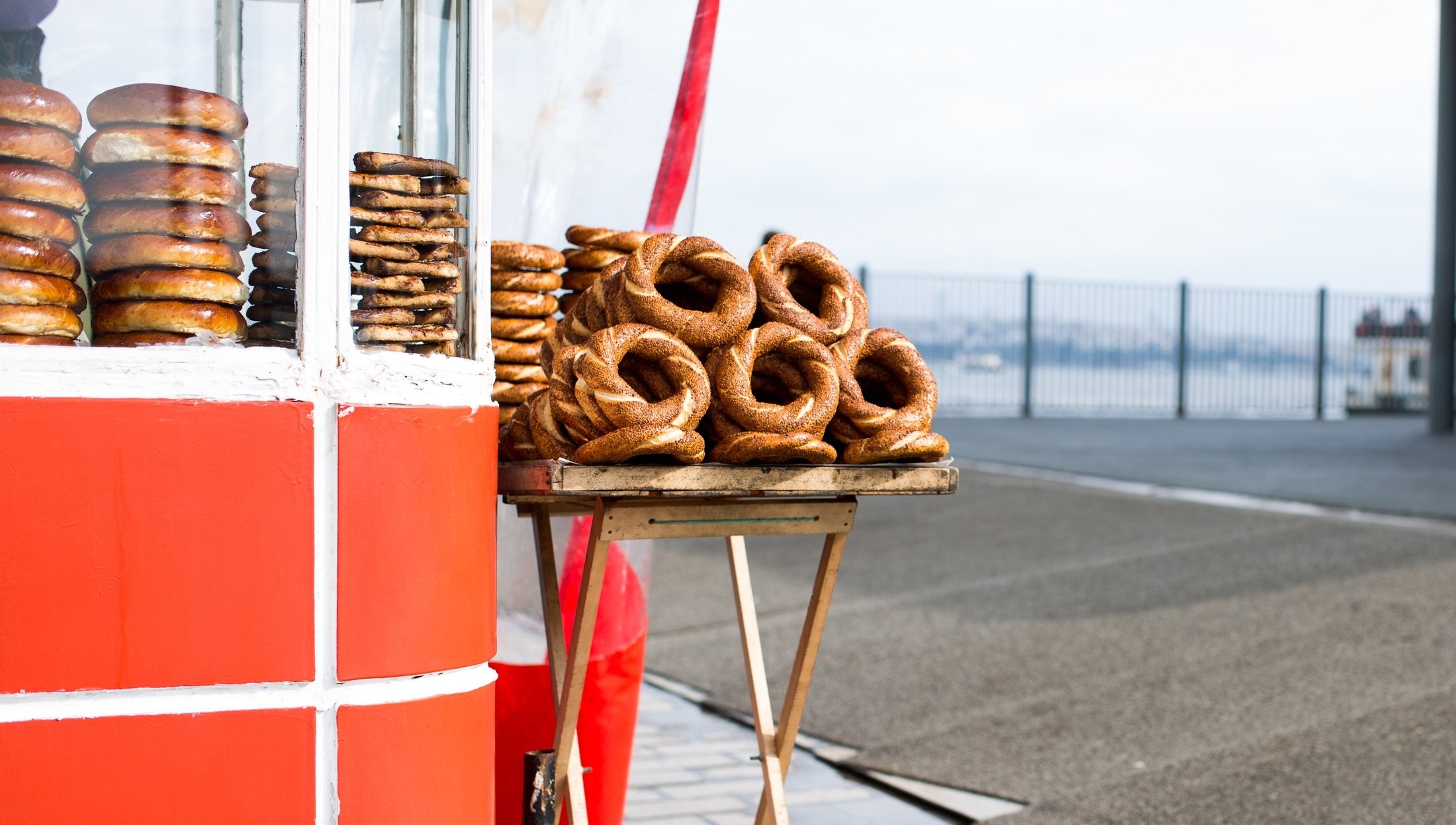 You should not leave Istanbul without getting on the ferry and watching the magnificent view of Istanbul as it drifts past with tea, simit and seagulls. (Shutterstock Photo)