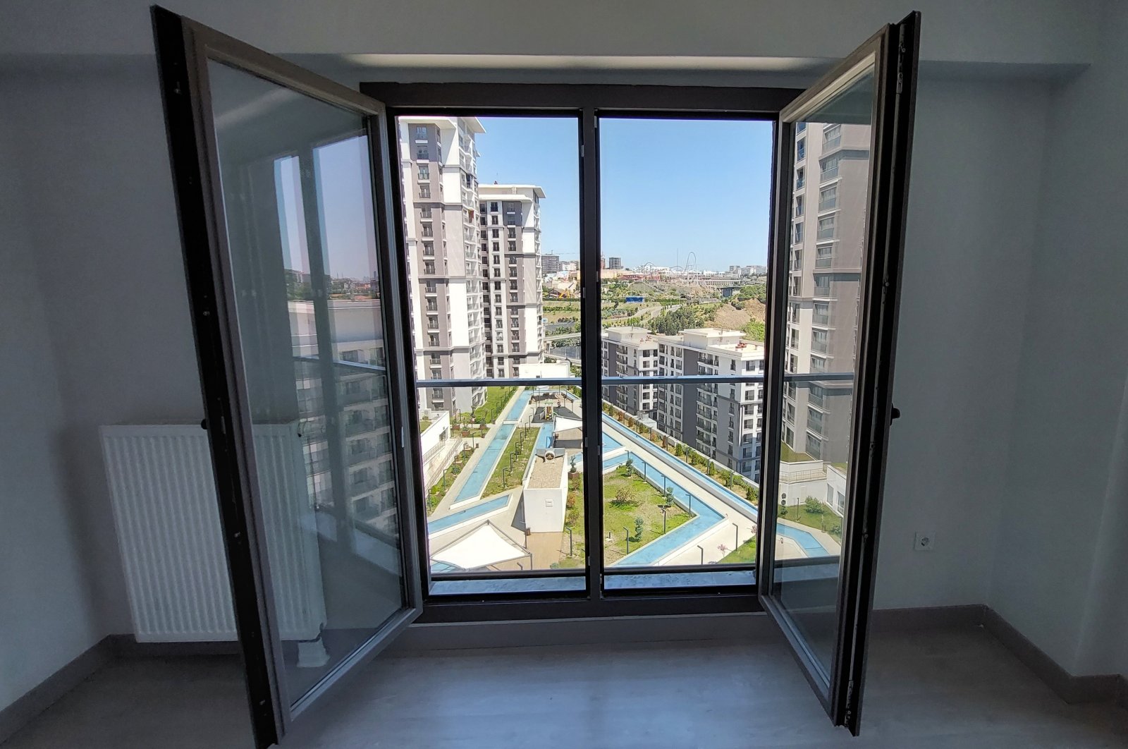 The interior of a flat built by the Housing Development Administration of Türkiye (TOKİ) in Istanbul, Türkiye, Jul. 22, 2022. (İHA PHOTO)
