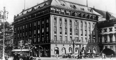 The original Adlon building dating back to 1907, which was almost completely destroyed during World War II. (DPA Photo)