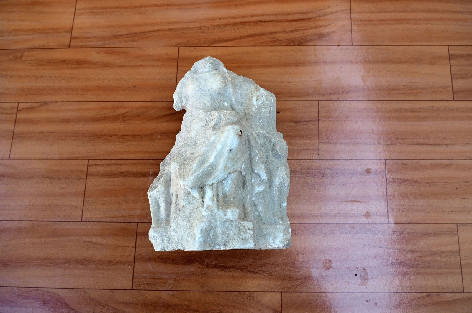 A marble statue of the Anatolian mother goddess Cybele was found in the ancient city of Antandrus, Balıkesir, western Türkiye, Aug. 21, 2022. (AA) 