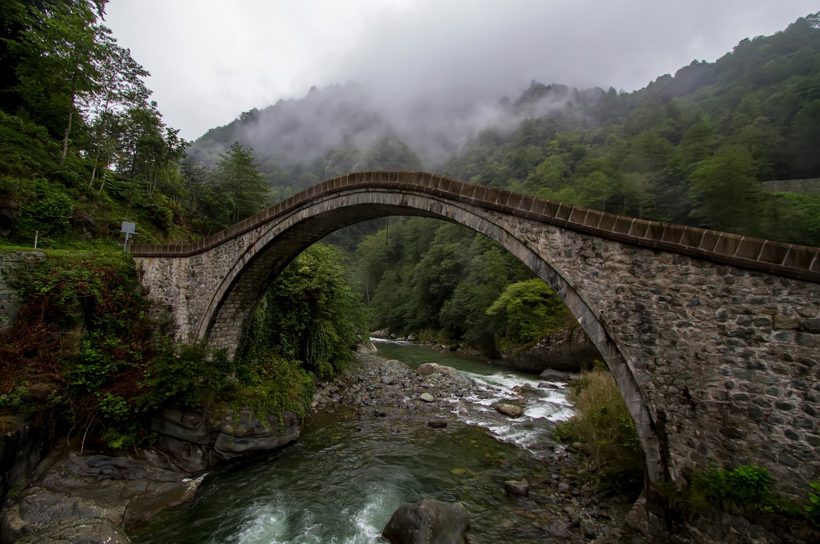 10 jembatan Türkiye yang bertahan dalam ujian waktu