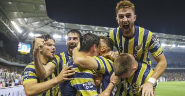 Fenerbahçe players celebrate a goal against Adana Demispor, Istanbul, Türkiye, Aug. 22, 2022. (AA Photo)