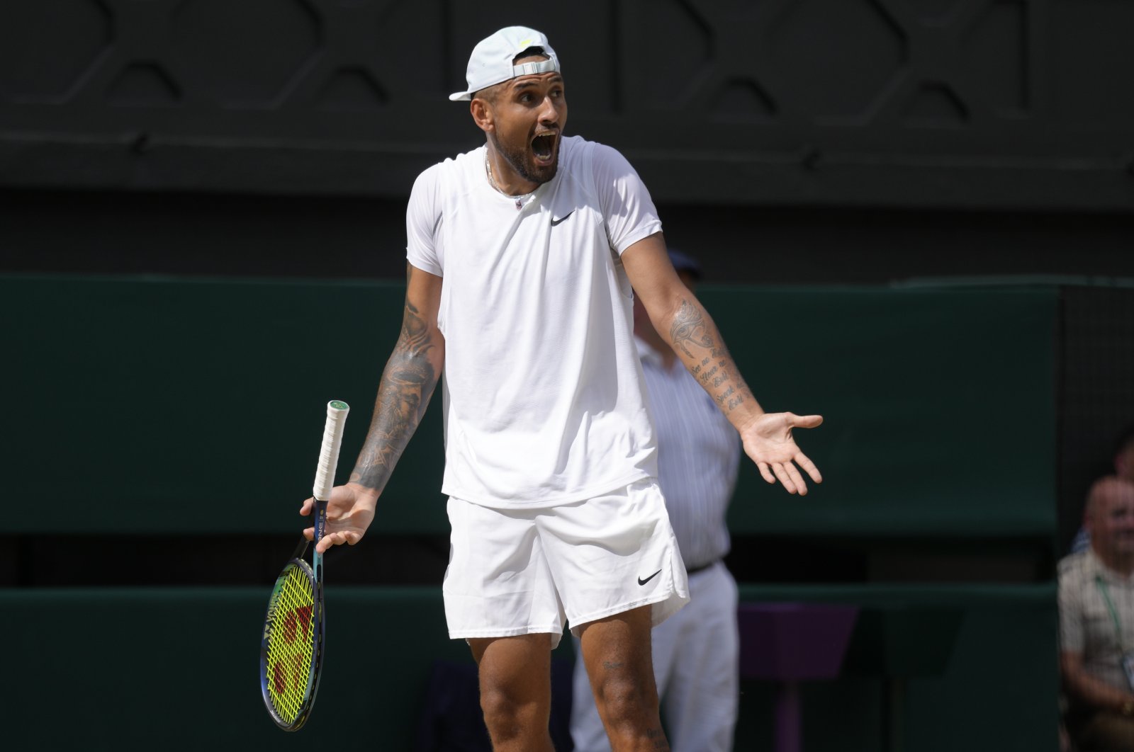 Penggemar Wimbledon mengancam akan menuntut Kyrgios atas ‘tuduhan tak berdasar’