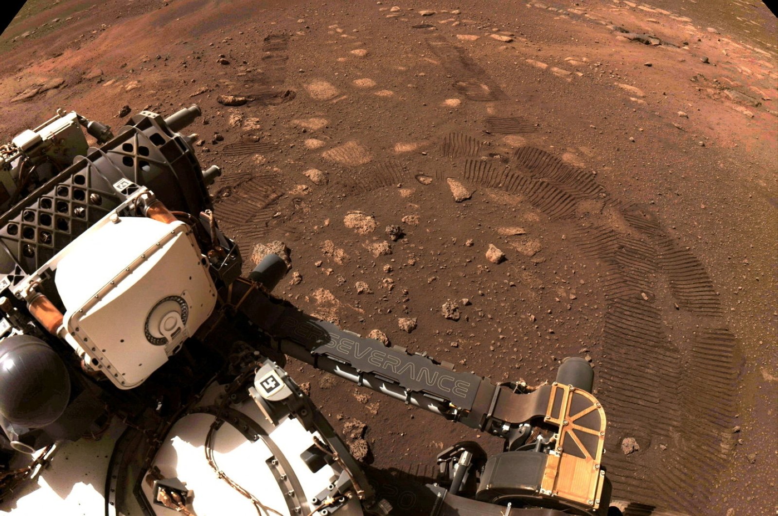 Penjelajah Ketekunan NASA mengungkapkan rahasia kawah Mars