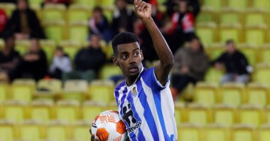 Real Sociedad's Alexander Isak celebrates scoring a goal in the Europa League match between AS Monaco and Real Sociedad at the Stade Louis II, Monaco, Nov. 25, 2021. (Reuters Photo)