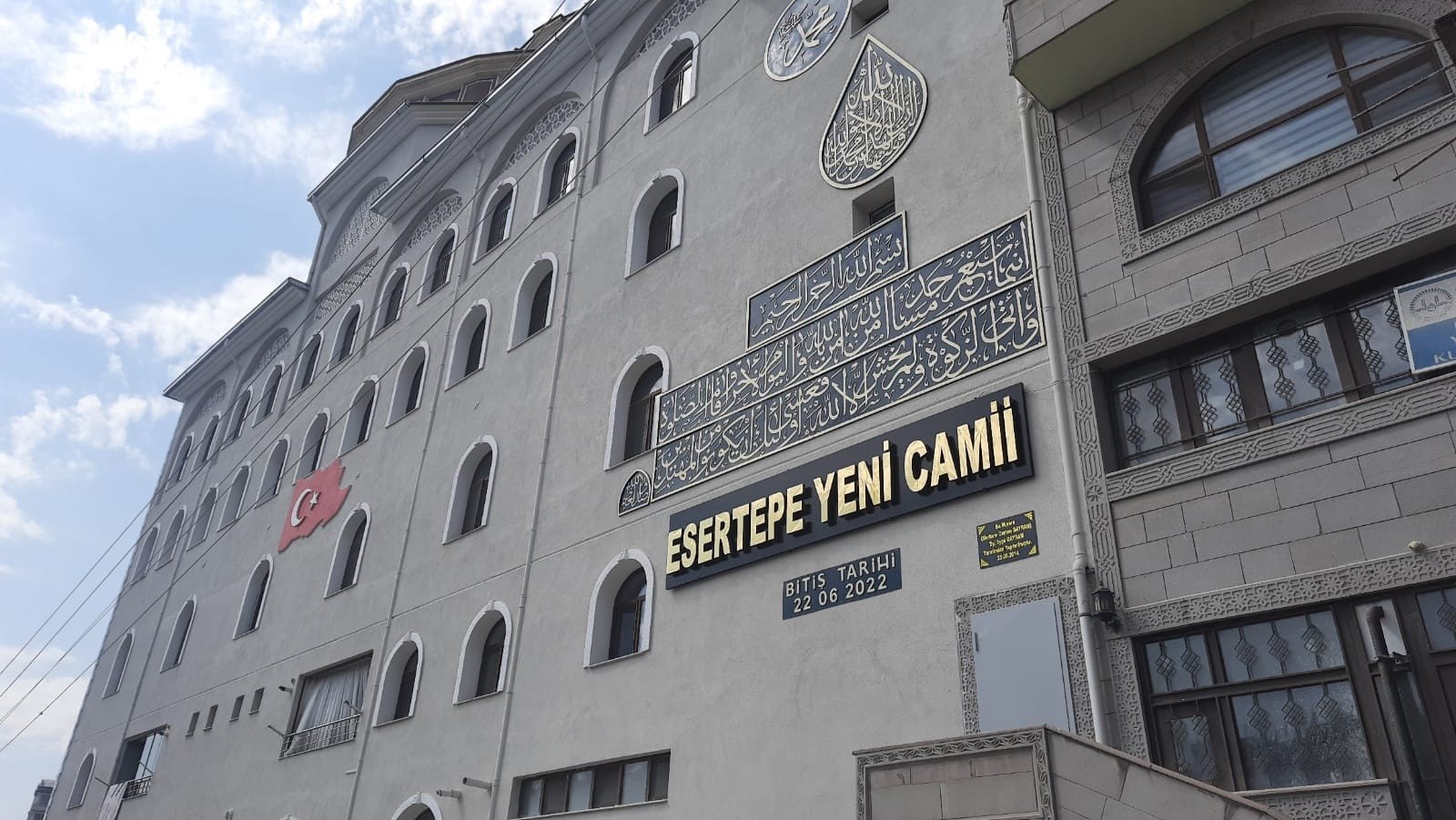 Bagian luar masjid, di ibu kota Ankara, Türkiye, 28 Agustus 2022. (Foto IHA)
