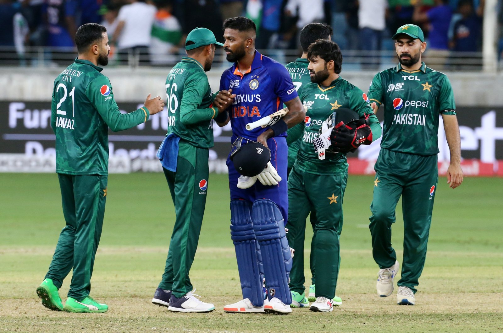 India mengalahkan musuh bebuyutannya Pakistan dalam film thriller kriket Piala Asia
