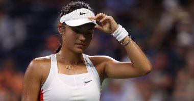 Emma Raducanu reacts after losing to Alize Cornet in the U.S. Open, New York, U.S., Aug. 30, 2022. (AFP Photo)